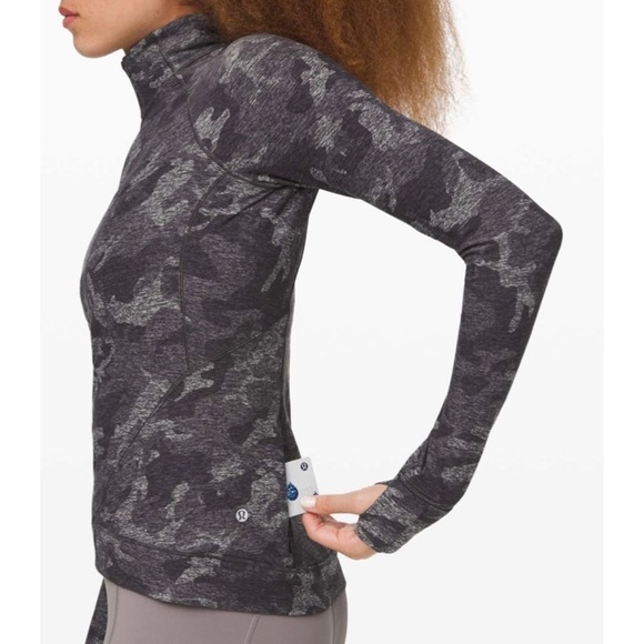 Lululemon Outrun the Elements 1/2 Zip in Incognito Camo HTR Black - Picture 3 of 12